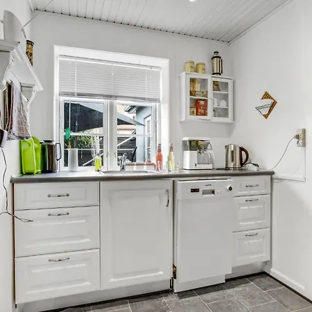 Wunderschöne 1-zimmer-wohnung In Rønne