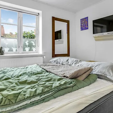 Apartamento 1 Bedroom Gorgeous In